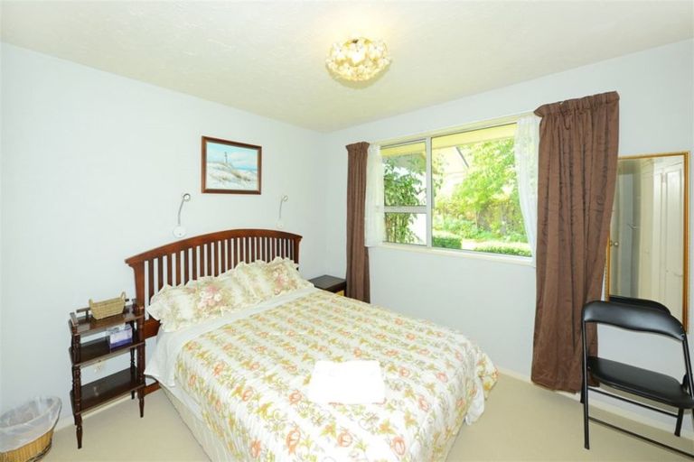 Photo of property in 368a Yaldhurst Road, Russley, Christchurch, 8042