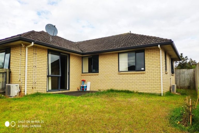 Photo of property in 16 Misty Valley Drive, Henderson, Auckland, 0612