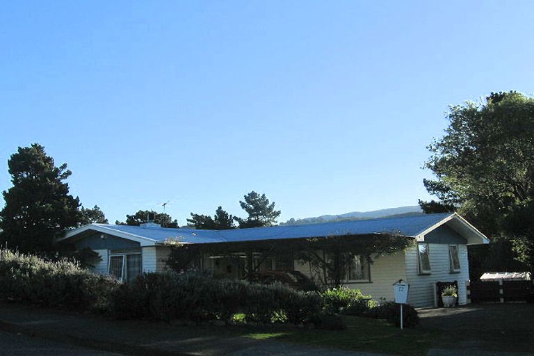 Photo of property in 72 Holborn Drive, Stokes Valley, Lower Hutt, 5019