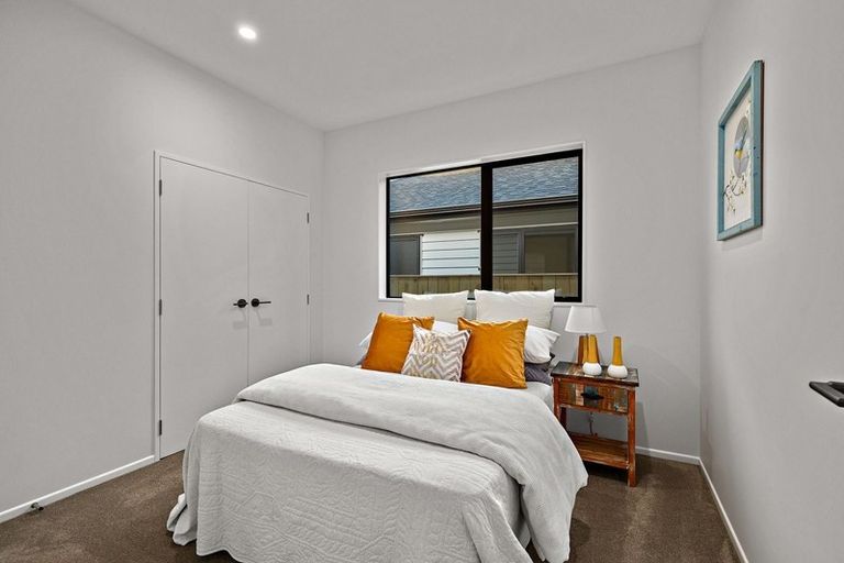 Photo of property in 18 Konoba Avenue, Kumeu, 0810