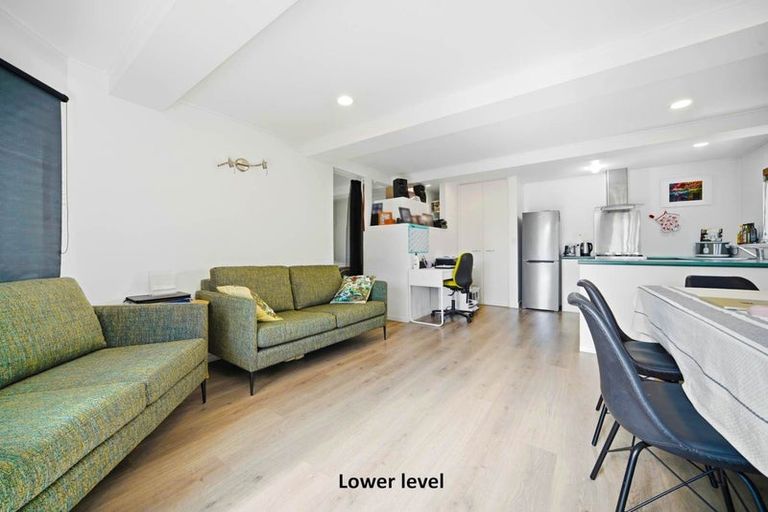 Photo of property in 938 East Coast Road, Northcross, Auckland, 0630