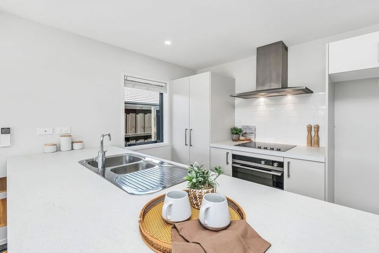 Photo of property in 10 Wallingford Crescent, Rolleston, 7615