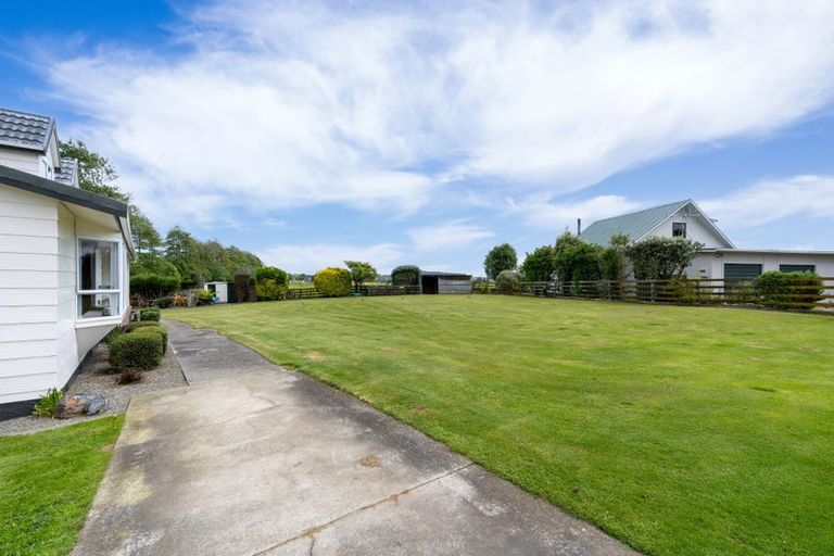 Photo of property in 16 Ryder Crescent, Levin, 5510