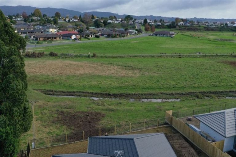 Photo of property in 15 Lomay Place, Te Puke, 3119