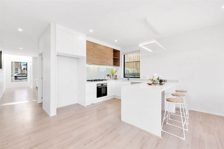 Photo of property in 35 Tinaku Road, Flat Bush, Auckland, 2019