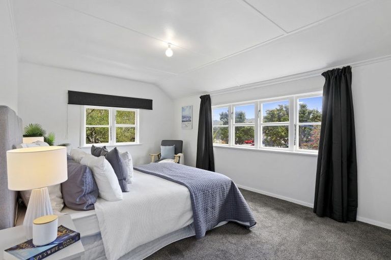 Photo of property in 1/87 Cambridge Terrace, Waterloo, Lower Hutt, 5011