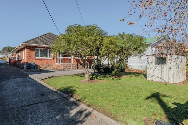 Photo of property in 1/48 Seabrook Avenue, New Lynn, Auckland, 0600