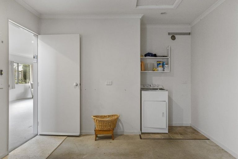 Photo of property in 35 Lakeridge Close, Rangatira Park, Taupo, 3330