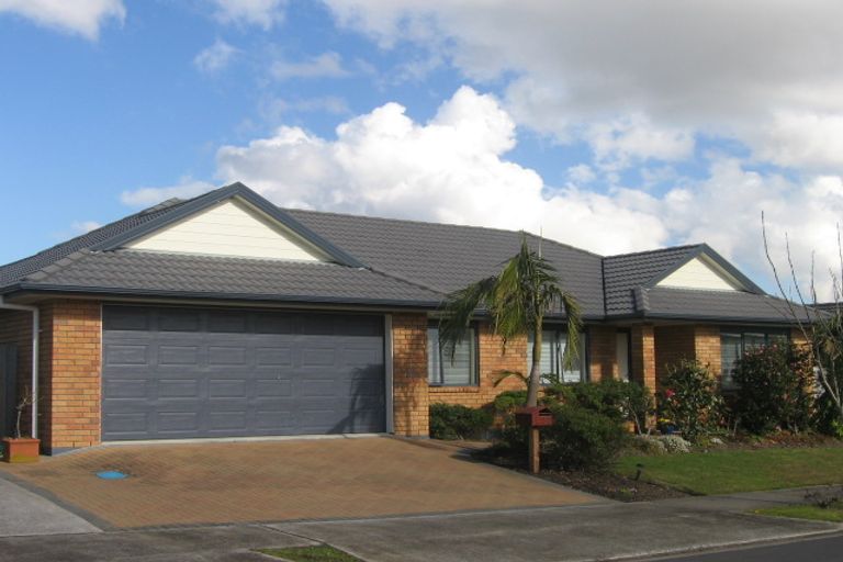 Photo of property in 5 Ardee Close, East Tamaki, Auckland, 2016