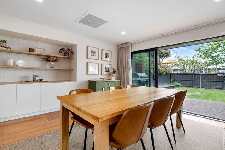 Photo of property in 53 Woodbury Street, Russley, Christchurch, 8042