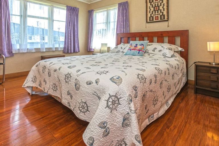 Photo of property in 18 Tatahi Street, Te Puru, Thames, 3575