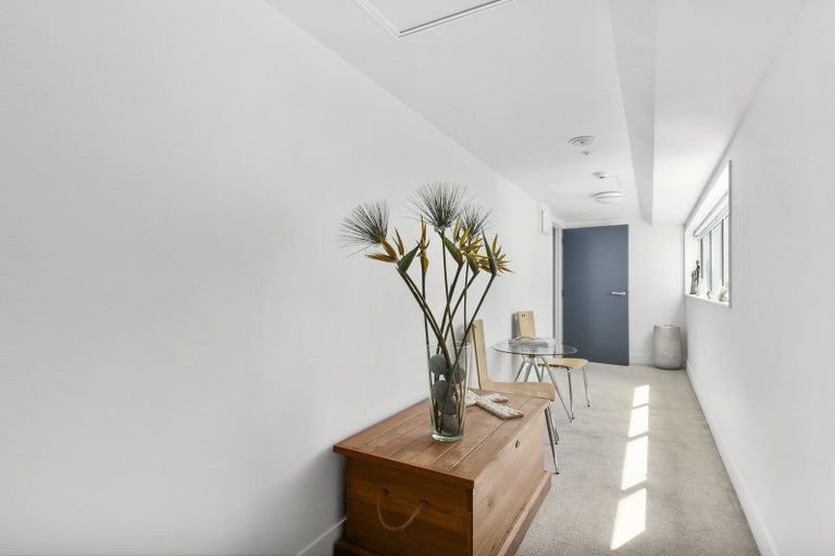 Photo of property in The Capital, 16/370 Oriental Parade, Oriental Bay, Wellington, 6011