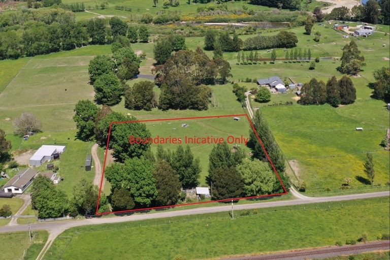 Photo of property in 178 Pukemiku Road, Mangamutu, Pahiatua, 4983
