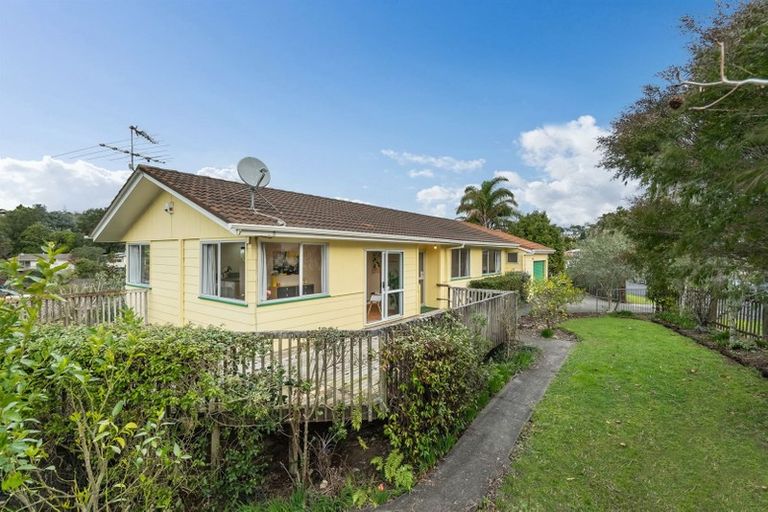 Photo of property in 1 Sunburst Lane, Torbay, Auckland, 0630