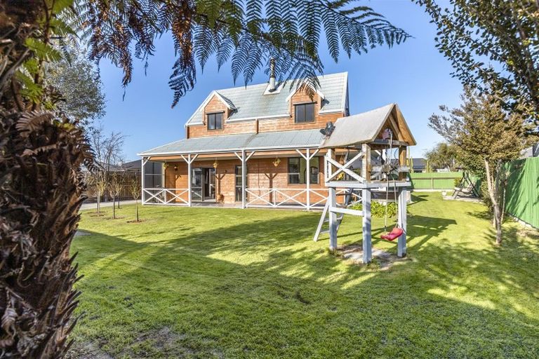 Photo of property in 13 Farmar Street, Mayfield, Blenheim, 7201