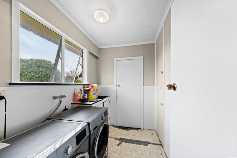 Photo of property in 16 Mayne Street, Waitara, 4320