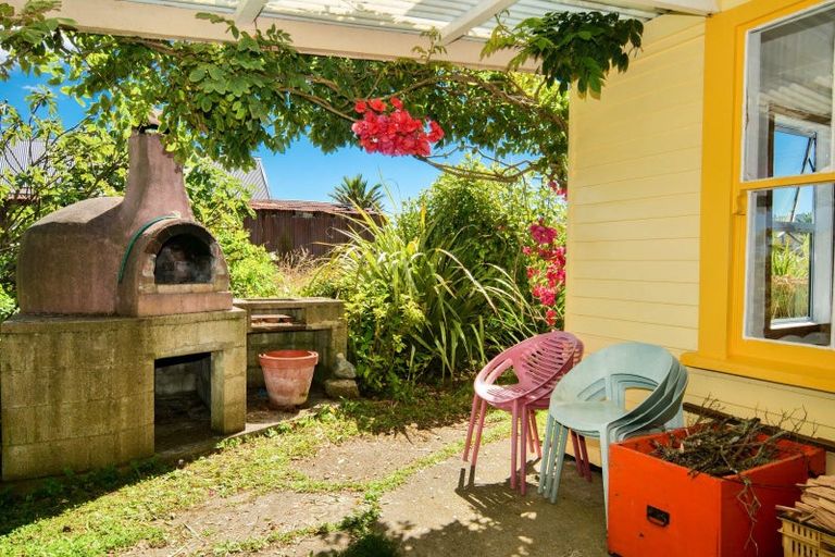 Photo of property in 23 Wharf Road, Karamea, 7893