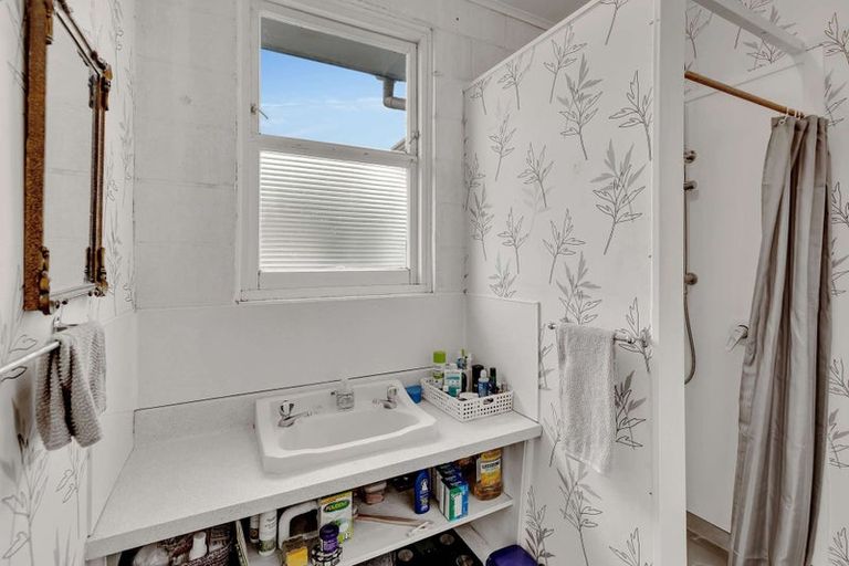 Photo of property in 169 Seabury Avenue, Foxton Beach, Foxton, 4815