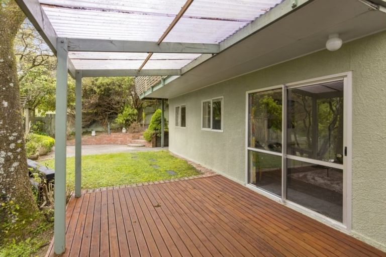 Photo of property in 205 Miromiro Road, Normandale, Lower Hutt, 5010