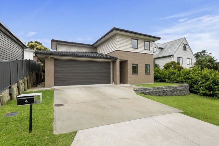 Photo of property in 4 Broadview Place, Howick, Auckland, 2014