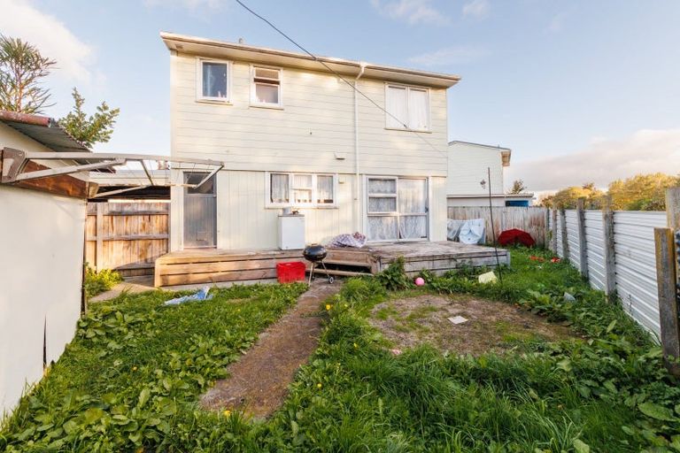 Photo of property in 7 Renfrew Place, Highbury, Palmerston North, 4412