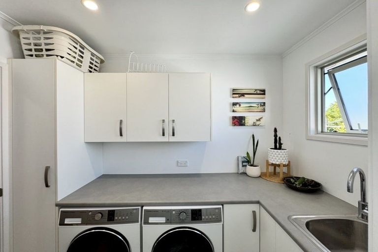 Photo of property in 39 Lockhart Avenue, Milson, Palmerston North, 4414