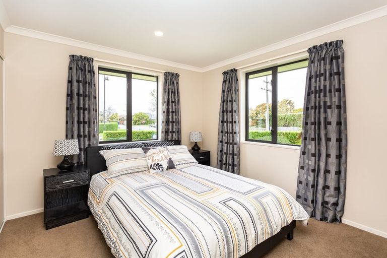 Photo of property in 1 Heathridge Place, Lincoln, 7608