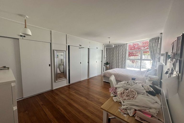 Photo of property in 15 Fancourt Street, Karori, Wellington, 6012