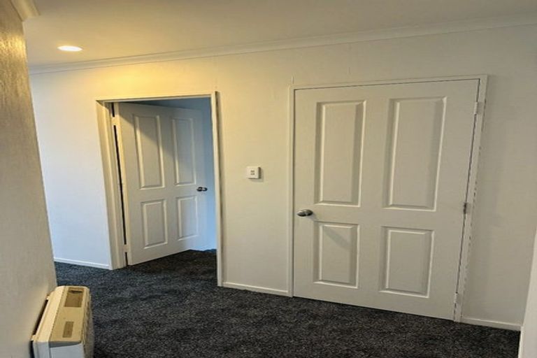 Photo of property in 5 Attymon Lane, East Tamaki, Auckland, 2016