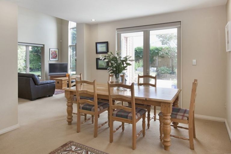 Photo of property in 3 Mallard Place, Unsworth Heights, Auckland, 0632