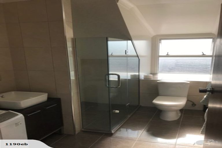 Photo of property in 245 Marine Parade, Napier South, Napier, 4110