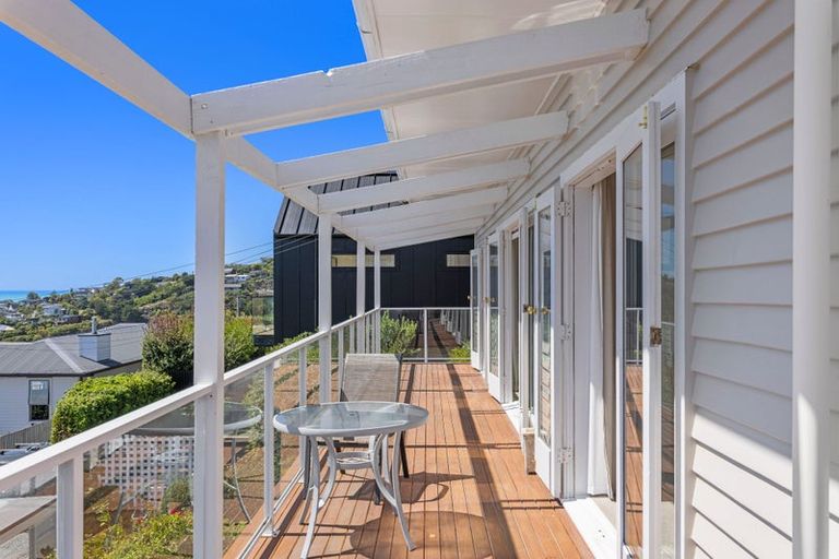 Photo of property in 24 Maffeys Road, Mount Pleasant, Christchurch, 8081