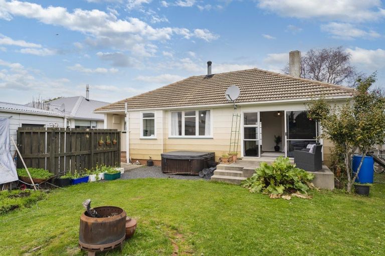 Photo of property in 55 Murray Street, Kew, Dunedin, 9012
