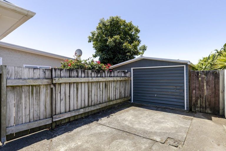 Photo of property in 4 Raleigh Street, Vogeltown, New Plymouth, 4310