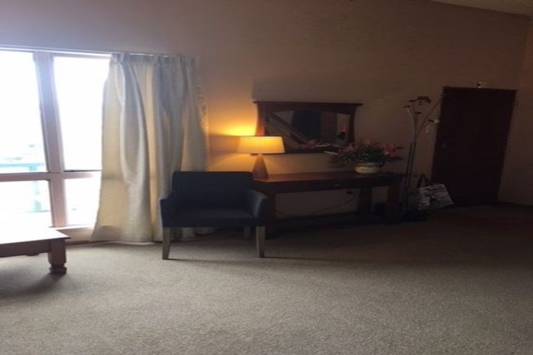 Photo of property in 24 Voltaire Street, Karori, Wellington, 6012