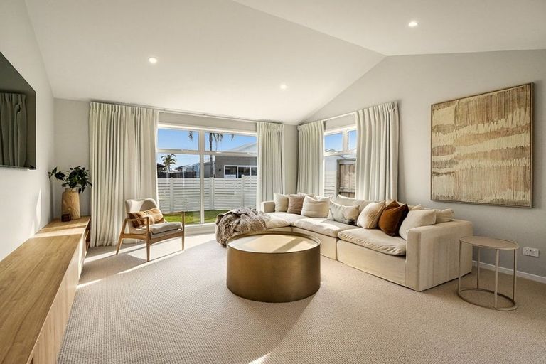 Photo of property in 2 Serrata Close, Papamoa Beach, Papamoa, 3118