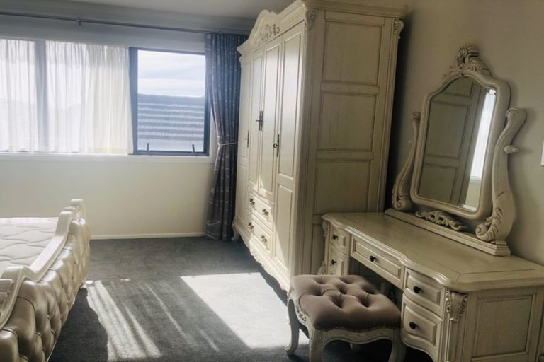 Photo of property in 66 Caldera Drive, Long Bay, Auckland, 0630