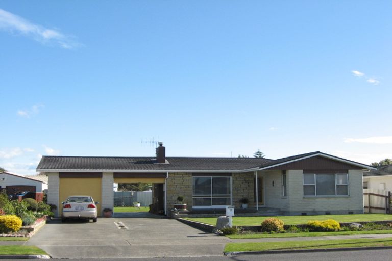 Photo of property in 17 Konini Crescent, Pirimai, Napier, 4112