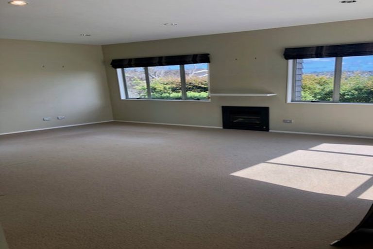 Photo of property in 25a William Souter Street, Forrest Hill, Auckland, 0620