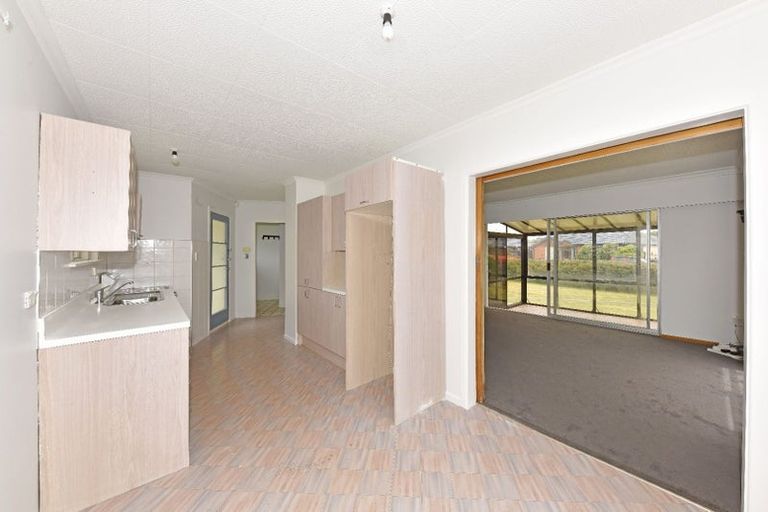 Photo of property in 4 Ruakaka Street, Hornby, Christchurch, 8042