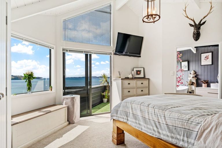 Photo of property in 47 Puriri Place, Sandspit, Warkworth, 0982