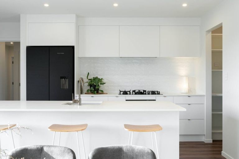 Photo of property in 84 Kiwitahi Road, Helensville, 0875