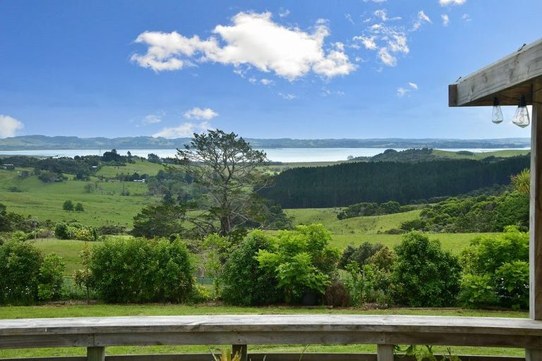 Photo of property in 56 Mclachlan Road, Kaukapakapa, Warkworth, 0984