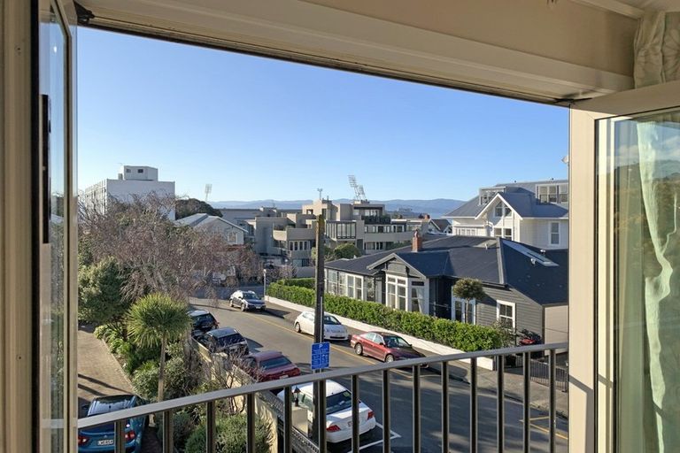 Photo of property in 35a Hobson Crescent, Thorndon, Wellington, 6011