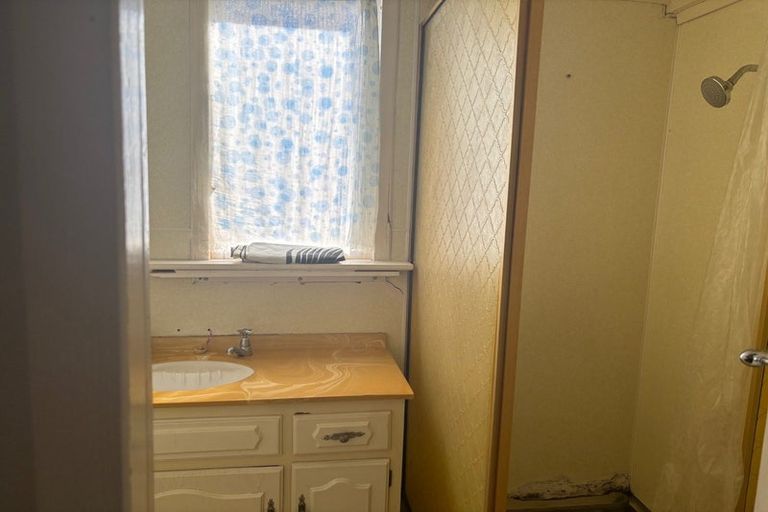 Photo of property in 66 Peel Street, Westport, 7825