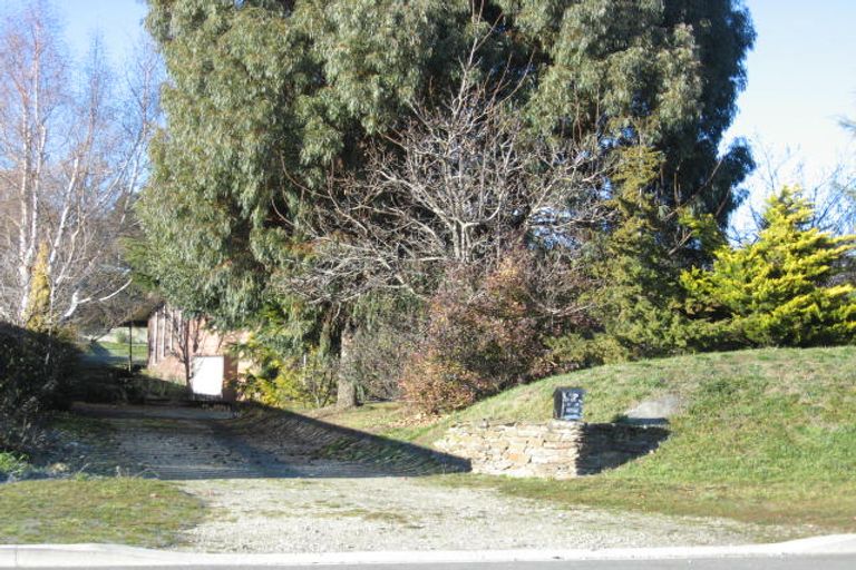 Photo of property in 60 Upton Street, Wanaka, 9305