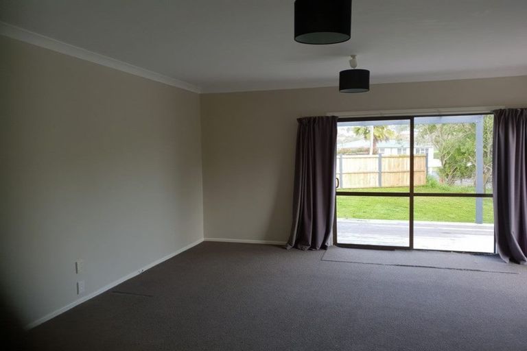 Photo of property in 130a Awaroa Road, Helensville, 0800