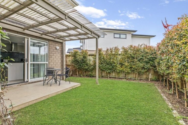 Photo of property in 89 Naylors Drive, Mangere, Auckland, 2022