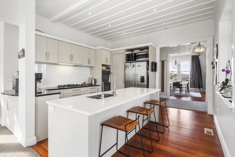 Photo of property in 49 Jubilee Road, Khandallah, Wellington, 6035