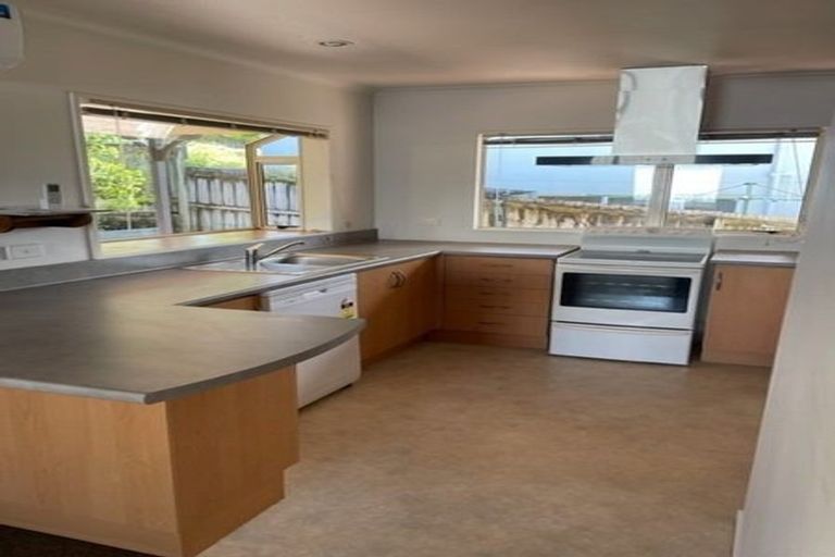Photo of property in 3b Sample Road, Albany, Auckland, 0632